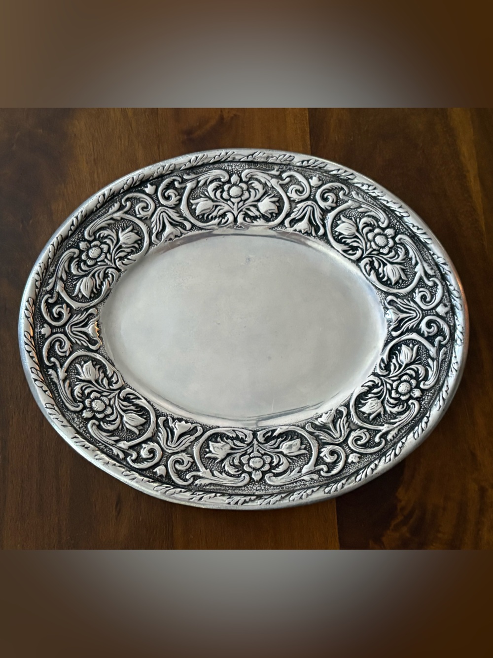 Wilton Armetale William & Mary 14-1/2in Oval Platter Ornate Molded Floral Border
